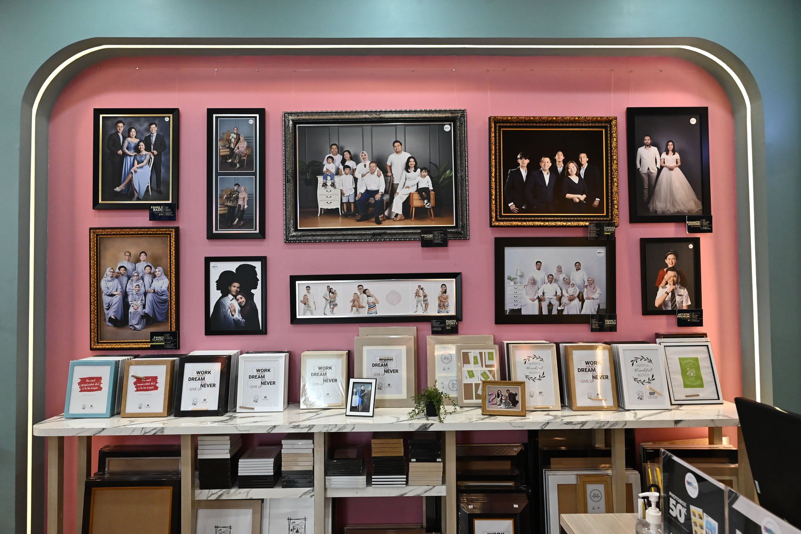 Galeri cabang Bekasi - Summarecon Mall