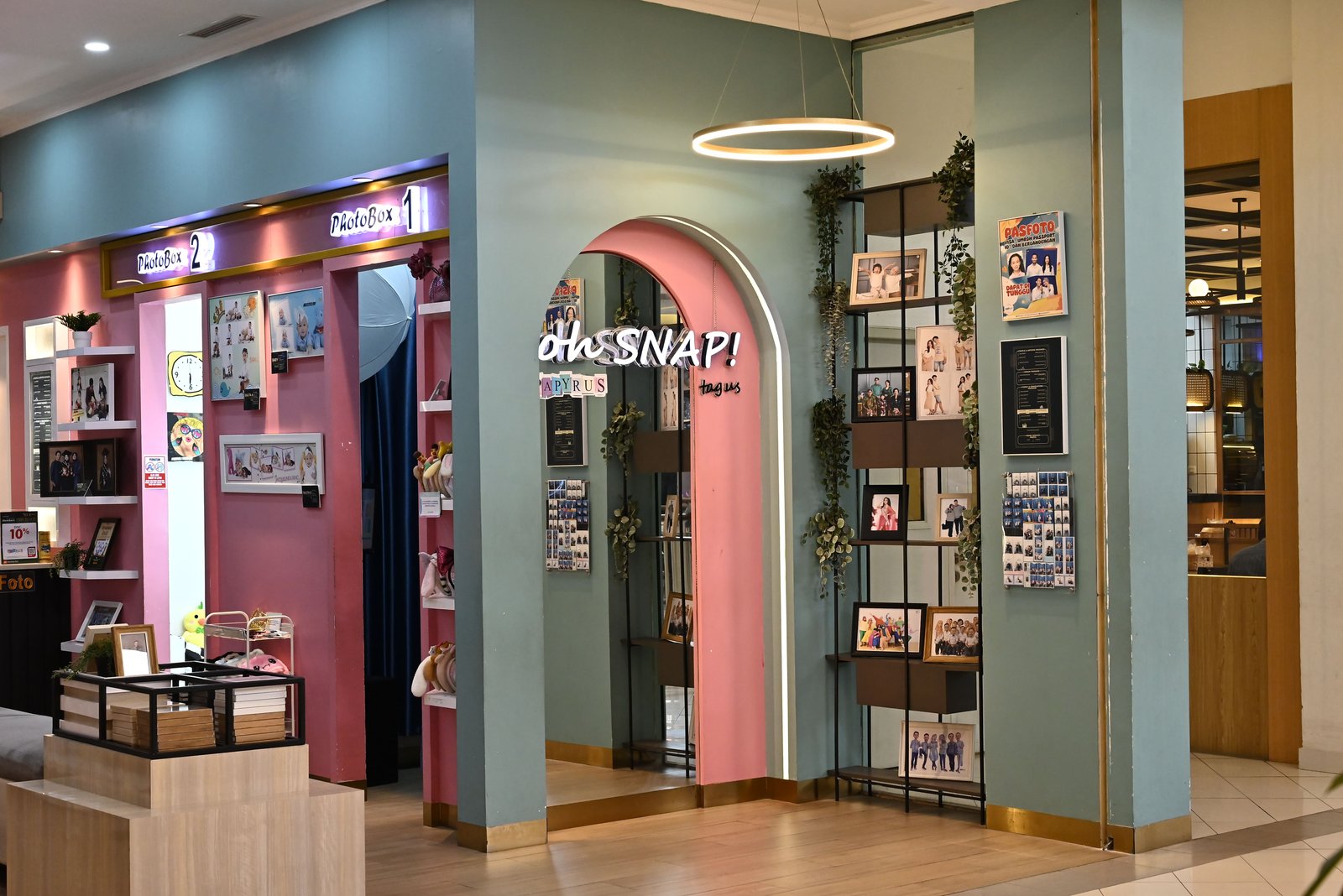 Galeri cabang Bekasi - Summarecon Mall