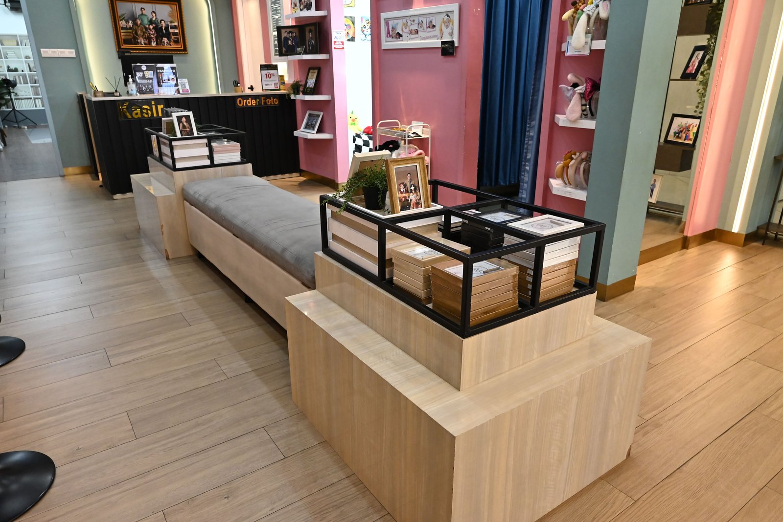 Galeri cabang Bekasi - Summarecon Mall